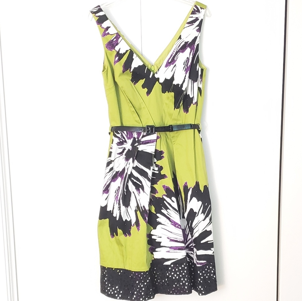 Nine West floral V-neck sleeveless belted dress